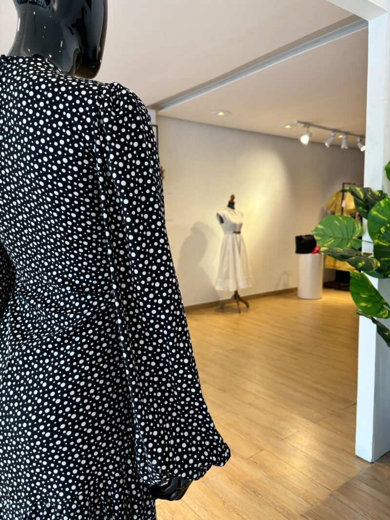 ASOS - Robe à Volants et à Pois - Noir – Image 4