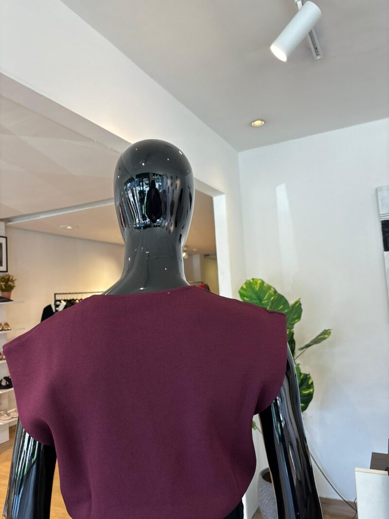 Top en Maille avec Décor Doré - Bordeaux – Image 3