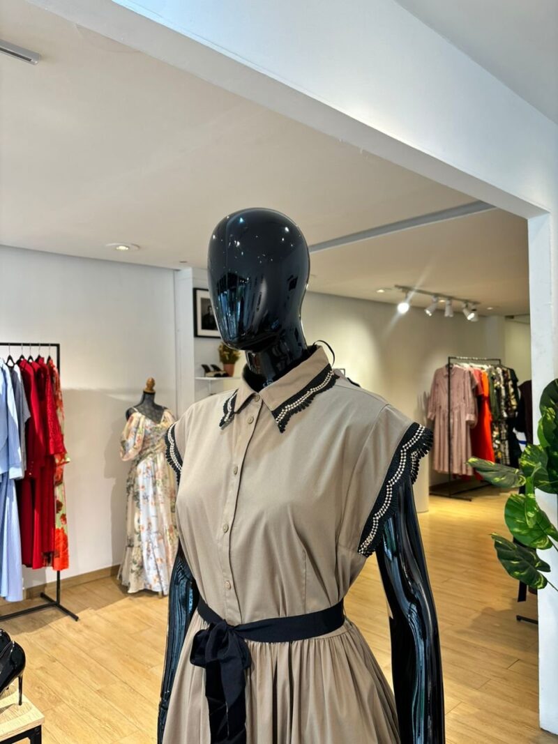 Robe à Finition Brodée et à Nouer - Marron et Noir – Image 3