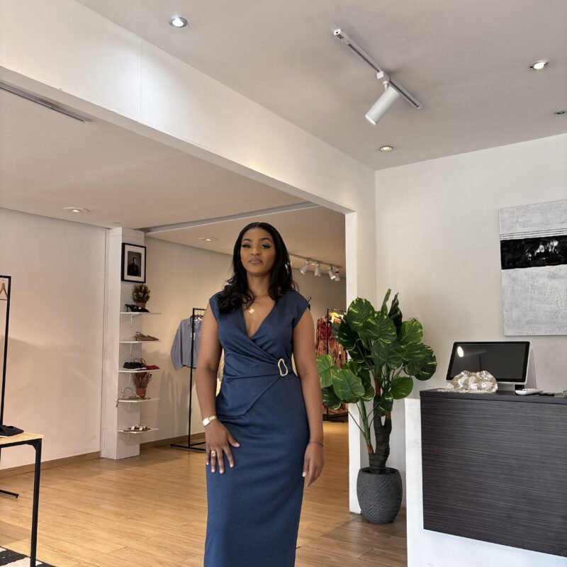 Robe en Sergé Croisé avec Ceinture - Zara